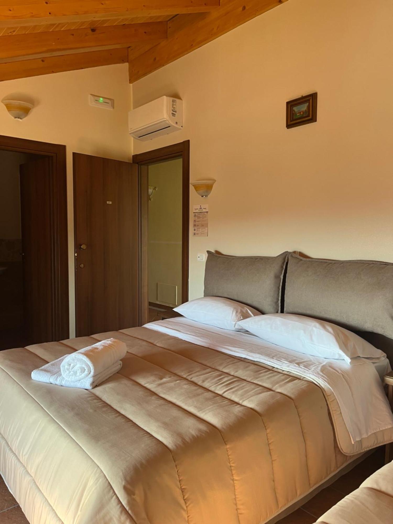Villa Casina Dell'Etna Ragalna ภายนอก รูปภาพ