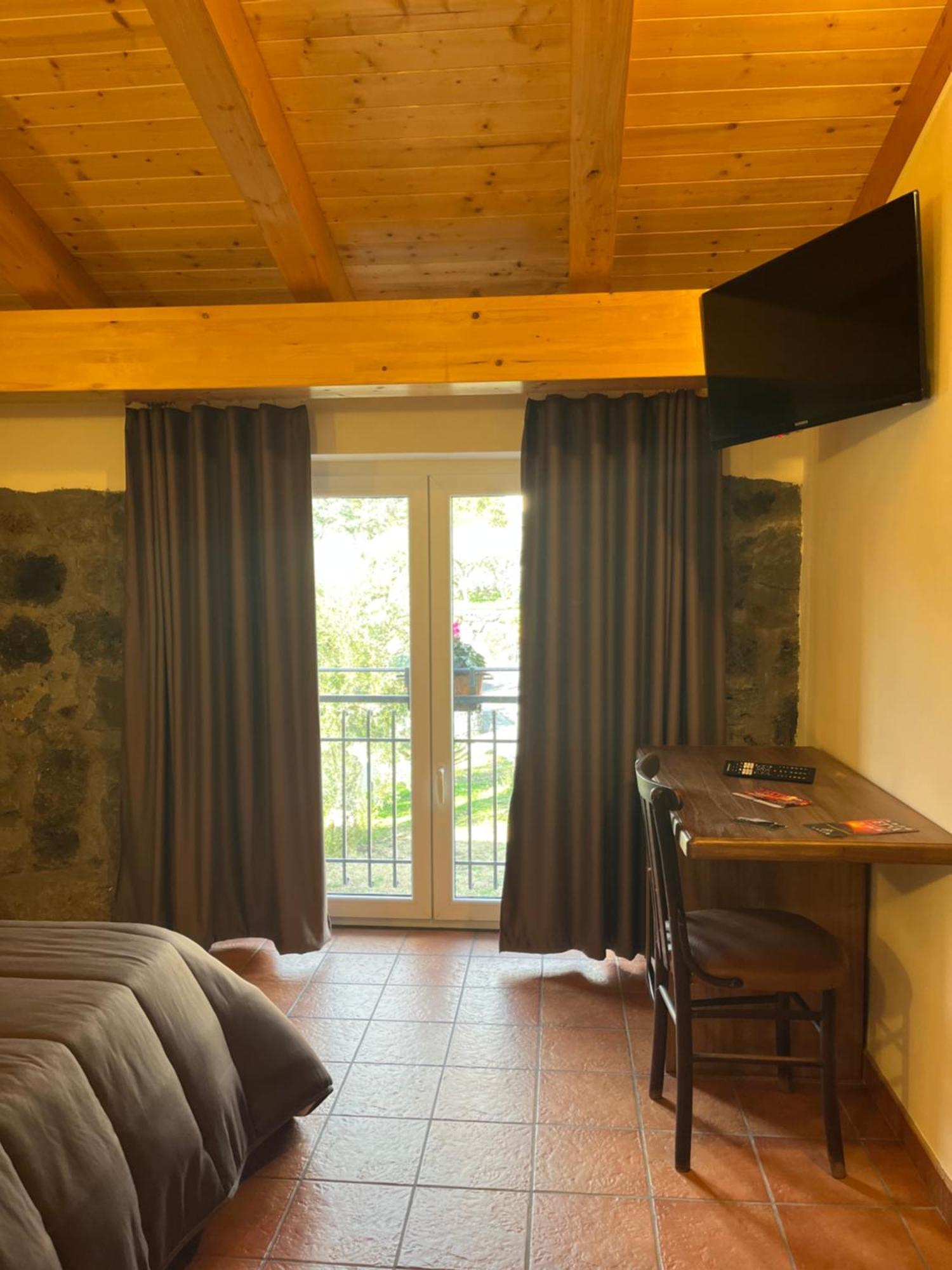 Villa Casina Dell'Etna Ragalna ภายนอก รูปภาพ